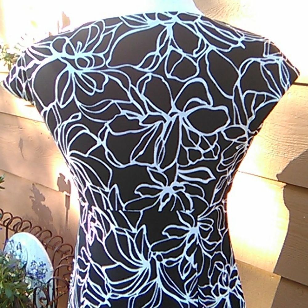 Jones Wear Dress - Picture 5 of 9
